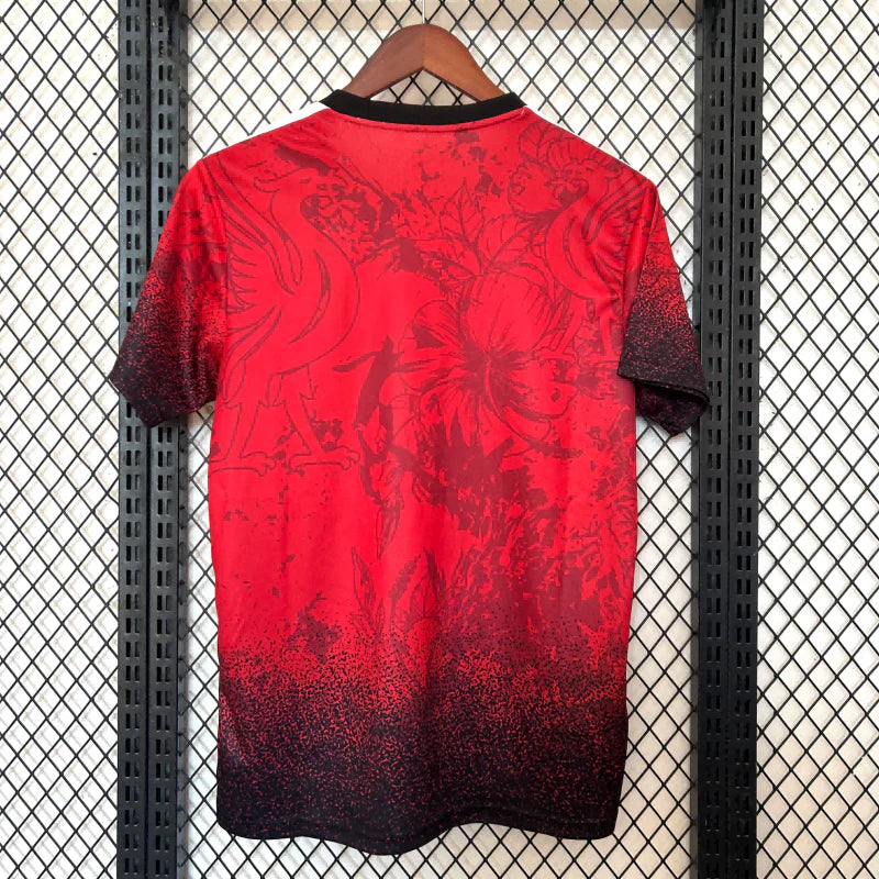 Liverpool Röd Drake Edition 23/24