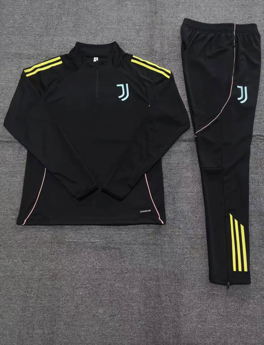 Juventus Hemma 24/25